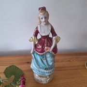Figurka porcelanowa Dama 