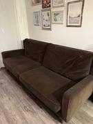 Brązowa kanapa bez funkcji spania