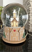 Szklana kula Śnieżna z pozytywką Domki z Piernika