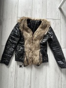 Czarna wiosenna kurtka damska z eko skóry z futrem S