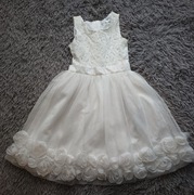 Sukienka dla dziewczynki 134