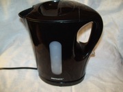 CZAJNIK CZARNY, PLASTIKOWY - MENUETT - 1 l