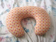 Poduszka do karmienia rogal (laktacyjną)