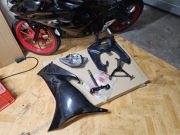 Suzuki gsxr 125 22r,  lampa, półka, stelaż , bok lewy , wypelnieni czesci !