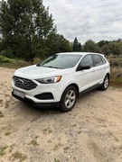 Samochód osobowy SUV.