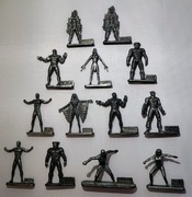 13 Oryginalnych metalowych figurek Marvel z 2007r 