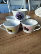 Komplet 5 filiżanek porcelitowych.