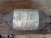 Katalizator widoczny na foto