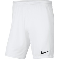 Nike krótkie spodenki przed kolano poliester biały rozmiar 164 (159 - 164 cm)