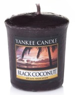 Świeca tradycyjna parafinowa Black Coconut Yankee Candle 1 szt.