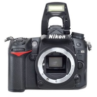 Lustrzanka Nikon D7000 korpus + obiektyw