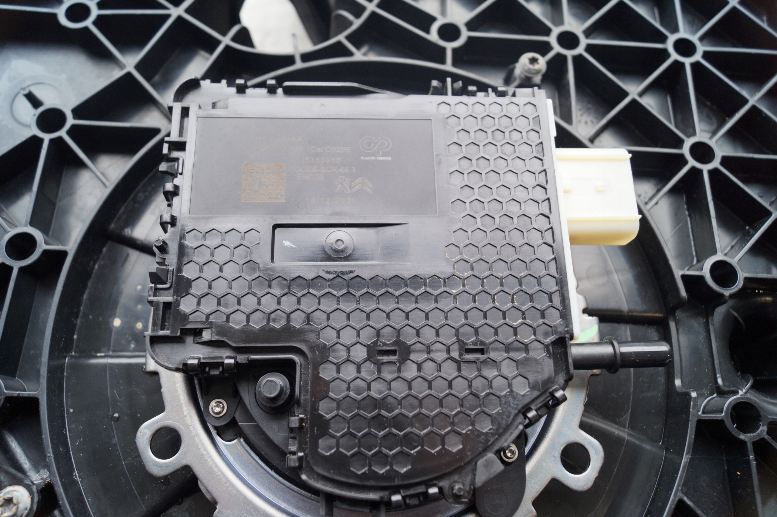 Купити Б/В Бак насос adblue citroen jumpy 3 toyota proace 2