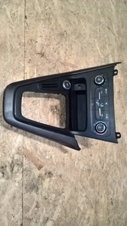 фото thumb №1, Панель кондиционера ford focus mk3 2015 r.