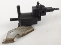 фото thumb №1, Клапан вакууму jaguar xf lift 2.2 d 70435600