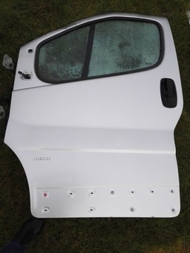 фото thumb №16, Дверь перед trafic vivaro primastar 01-14 белый
