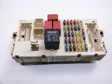 фото thumb №1, Fiat stilo коробка предохранителей 46778898