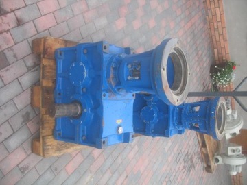 SITI 15/1 ВЕС ПЕРЕДАЧИ 320 кг