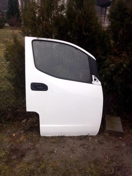 фото thumb №1, Двері перед праві передні nissan nv200