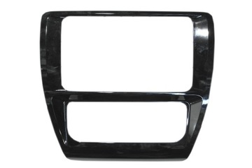 фото thumb №1, Vw jetta 5c6 рамка середня na панель радіо
