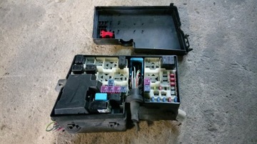 фото thumb №1, Mazda 3 03-09 1.6 b корпус предохранителей