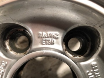 фото thumb №10, Audi a3 8l0 алюминиевый диск 17 дюймов