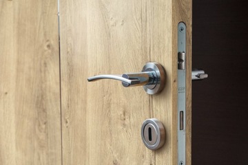 Самоклеящаяся мебельная пленка ПВХ под дерево ДУБ РИББЕК 45x50 DIY
