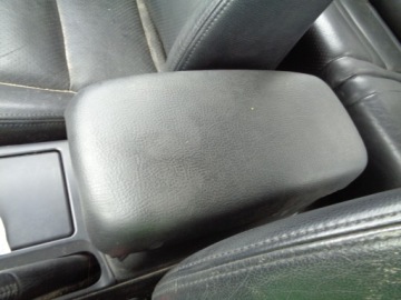 фото thumb №1, Крышка бардачка подлокотник mazda 6 i gg 02-05