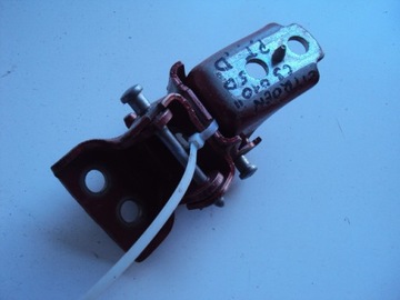 фото thumb №1, Петлі двері правий задня citroen c3 2010