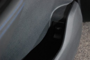 фото thumb №3, Bmw 2 f45 ll обшивка двері ліва перед 144