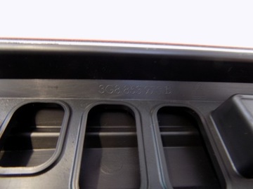 фото thumb №5, Volkswagen оригінальний номер 3g8854880 молдинг двері