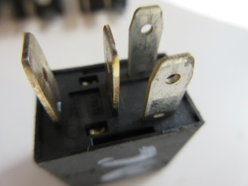 фото thumb №8, Реле hyundai getz i30 santa fe 95224-29000