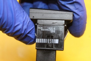 фото thumb №5, Вимикач підігрів сидіння a6 c7 sedan 4g0963563