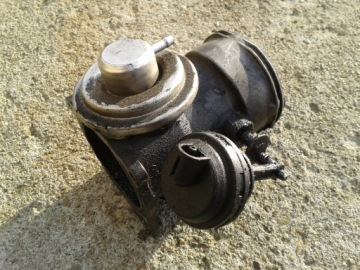 фото thumb №1, Клапан egr vw touareg 2.5 tdi 070128070c