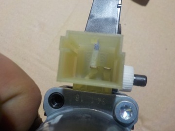 фото thumb №9, Vw t-roc моторчик стекло правый перед 5q0959801a