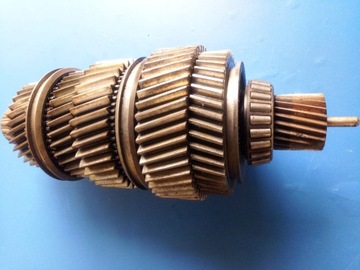 Главный вал коробки передач ZF 16S181,16S221