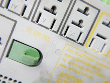 фото thumb №6, Коробка запобіжників opel astra ii g 1.7 dtl 98-