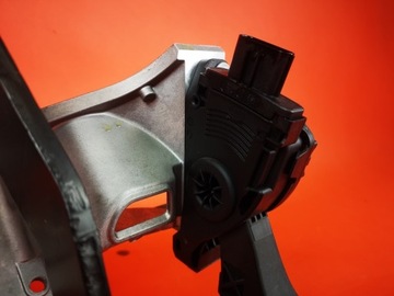 фото thumb №8, Audi a7 4g dsg педаль газа тормоза кронштейн uk 8k1723523a / 8k2723140a