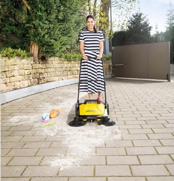 Подметальная машина Karcher S4 Twin, широкая, 68 см, две боковые щетки