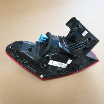 фото thumb №2, Vw touareg iii лампа задняя правый led