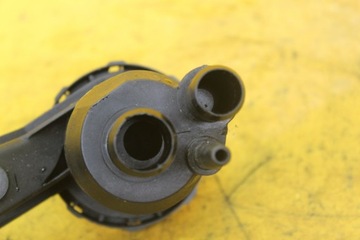 фото thumb №8, Вентиляція картера масла jaguar 276dt 2.7 d 4r8q-6a785-ae