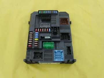 фото thumb №1, Peugeot 308 t9 модуль коробка bsi