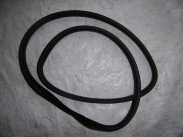 фото thumb №1, Renault clio iv hb прокладка двері права задня