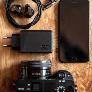 Сетевое зарядное устройство Green Cell, 3 порта USB-A, 30 Вт + 3 светодиода, кабель USB-USB-C, 1,2 м