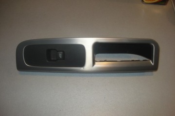 фото thumb №1, Переключатель стекло volvo v50 правый перед