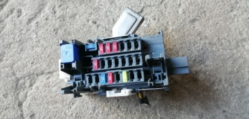 фото thumb №1, Nissan note e12 1.5 dci корпус предохранителей