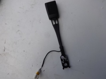 фото thumb №1, Peugeot 3008 i 09r- клипса поперечина правая перед