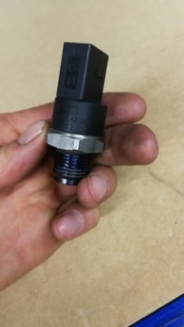 фото thumb №6, Mercedes cdi датчик давления топлива 0041536728