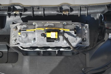 фото thumb №5, Панель приладів панель приладів подушка безпеки czarna soul audi a4 b7