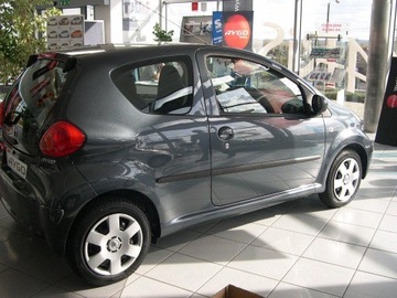 фото thumb №2, Планки дверні na двері toyota aygo 3d 05-13
