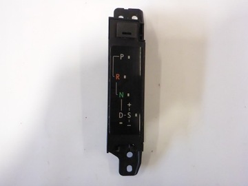 фото thumb №1, Панель рамка переключения передач lexus is iii 300h 13-